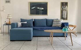 Blue Maison